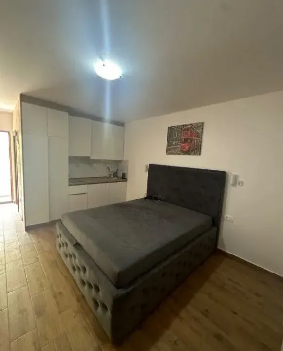 Izdavanje, jednosoban stan, 30m², Podkošljun, Budva