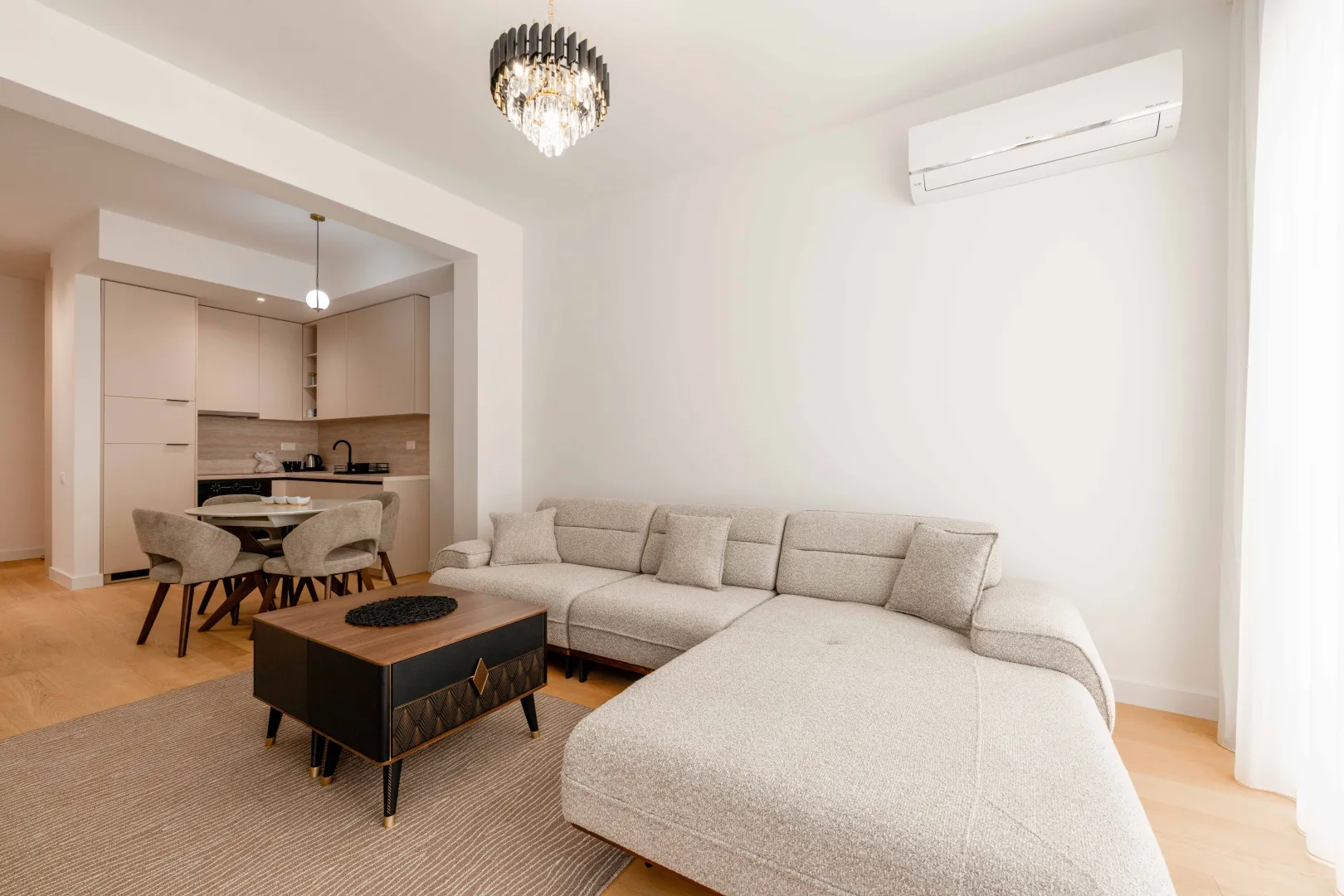 Rent, two bedroom apartment, 64m², Bečići, Budva
