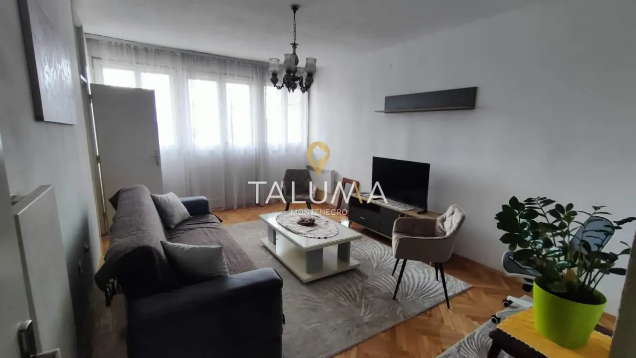 Izdavanje, dvosoban stan, 78m², Baston, Podgorica