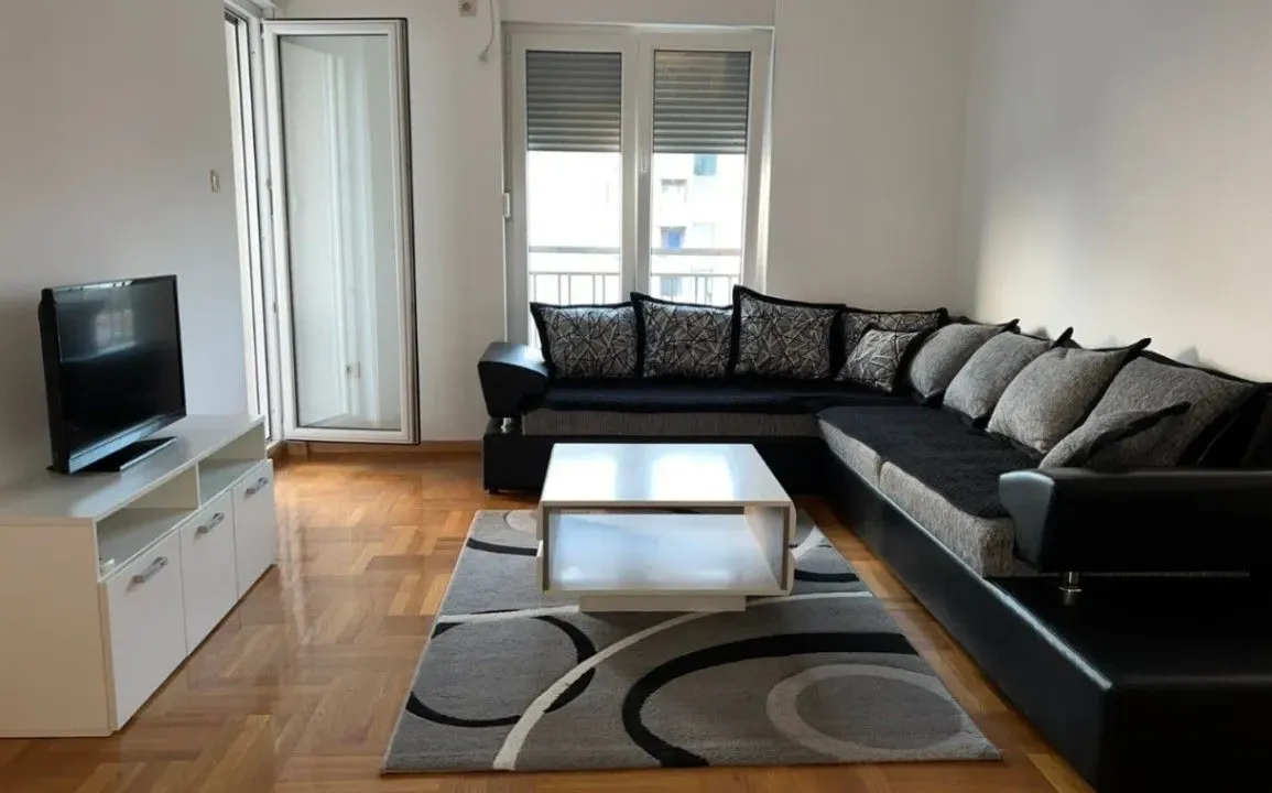 Izdavanje, jednosoban stan, 55m², Zabjelo, Podgorica