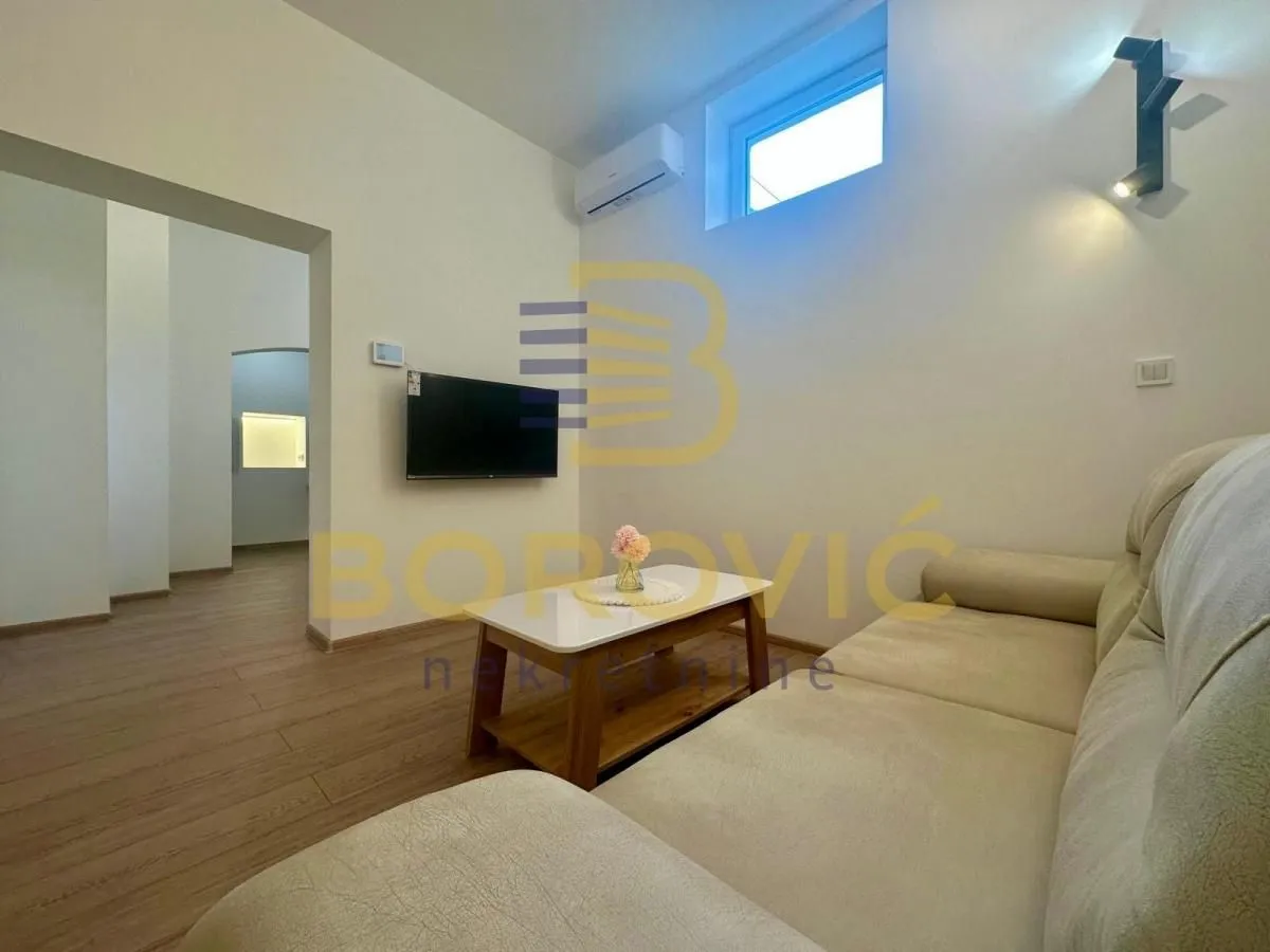 Sale, two bedroom apartment, 49m², Vračar Hram, Vračar Sve Podlokacije
