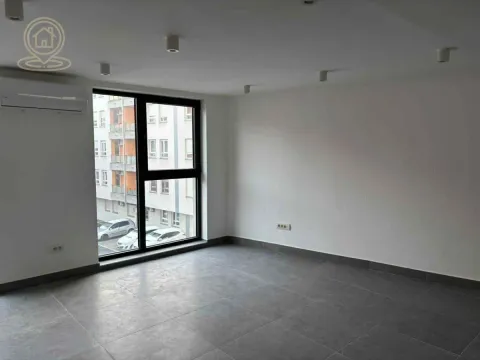 Izdavanje, poslovni prostor, 115m², Bul Kralja Aleksandra, Zvezdara Sve Podlokacije - image 5