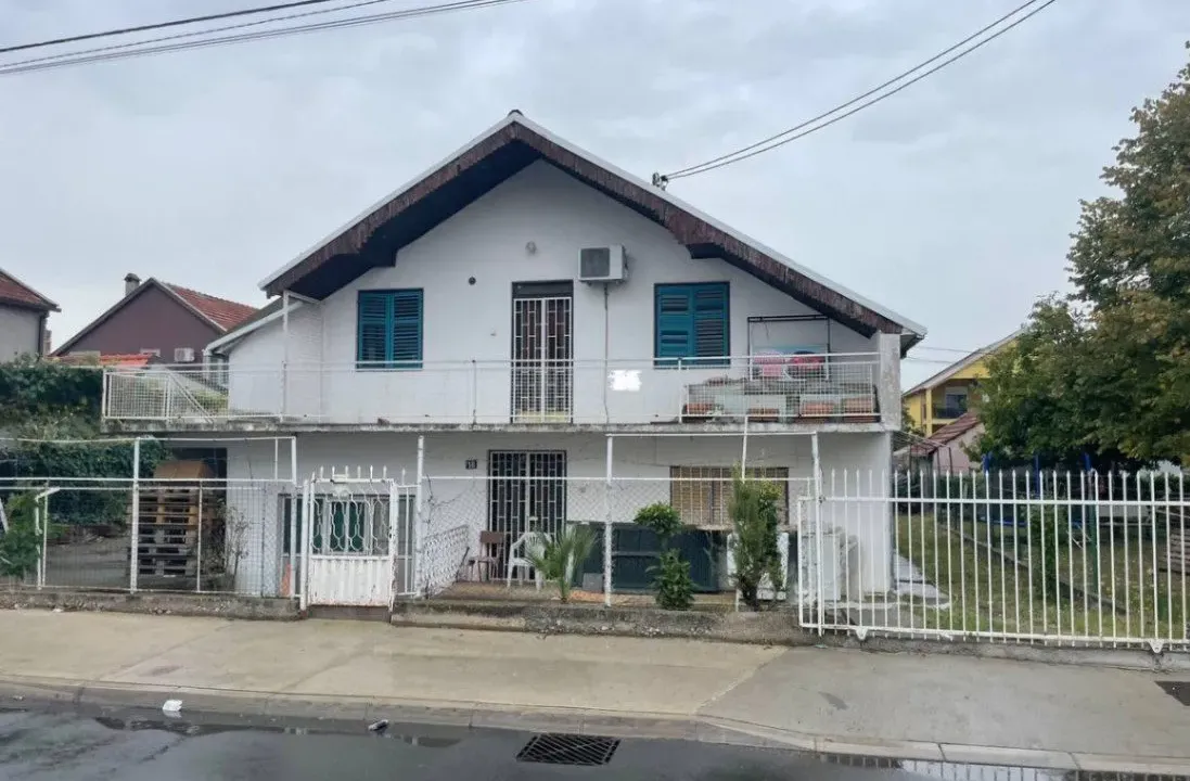 Sale, house, 190m², Vrela Ribnička, Podgorica