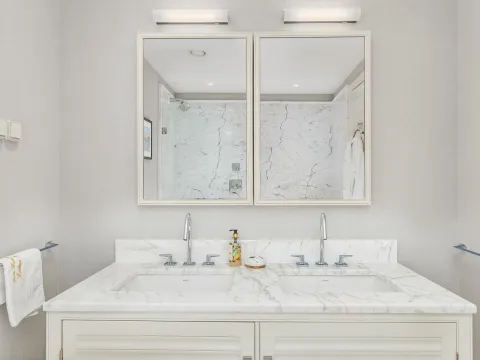 Prodaja, četvorosoban stan, 380m², Porto Montenegro, Tivat - image 14