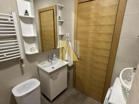 Izdavanje, jednosoban stan, 42m², Bulevar Evrope, Novi Sad Sve Podlokacije - image 10