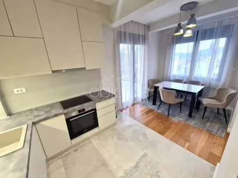 Izdavanje, stan, 67m², Tivat, Crna Gora - image 2