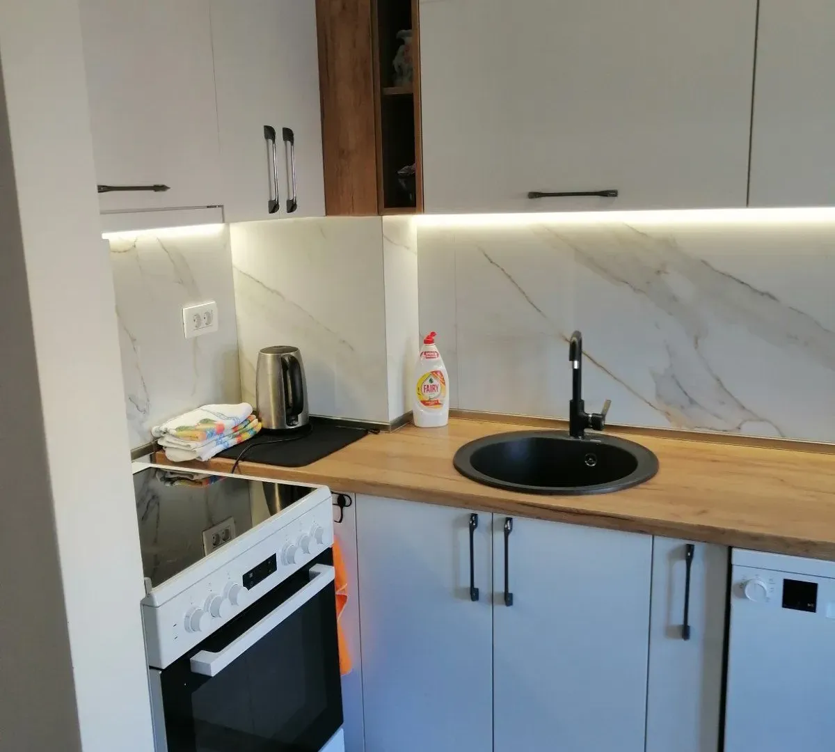 Izdavanje, jednosoban stan, 40m², 1 maj, Podgorica