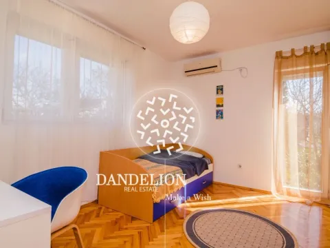 Izdavanje, trosoban stan, 110m², Zagorič, Podgorica - image 11