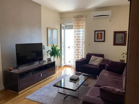 Rent, one bedroom apartment, 45m², Blok 6, Podgorica - image 2