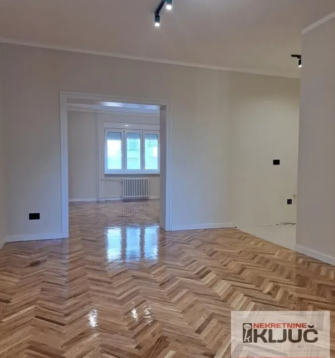 Sale, two bedroom apartment, 59m², Centar, Novi Sad