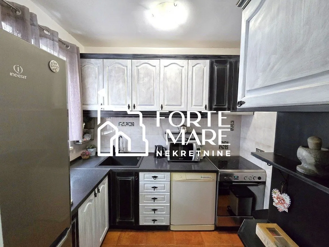 Sale, one bedroom apartment, 76m², Dubovica, Budva