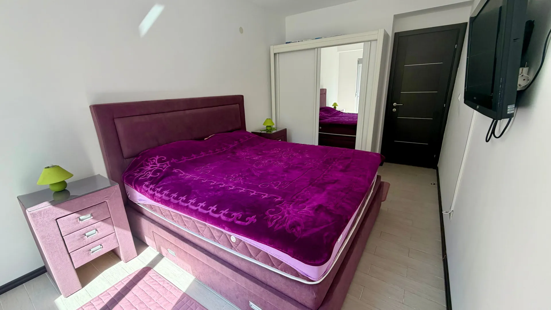 Sale, two bedroom apartment, 83m², Petrovac, Budva