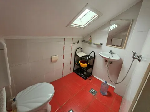 Prodaja, kuća, 181m², Irig, Srbija - image 8