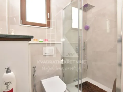 Sale, house, 170m², Gornja Gorica, Podgorica - image 24