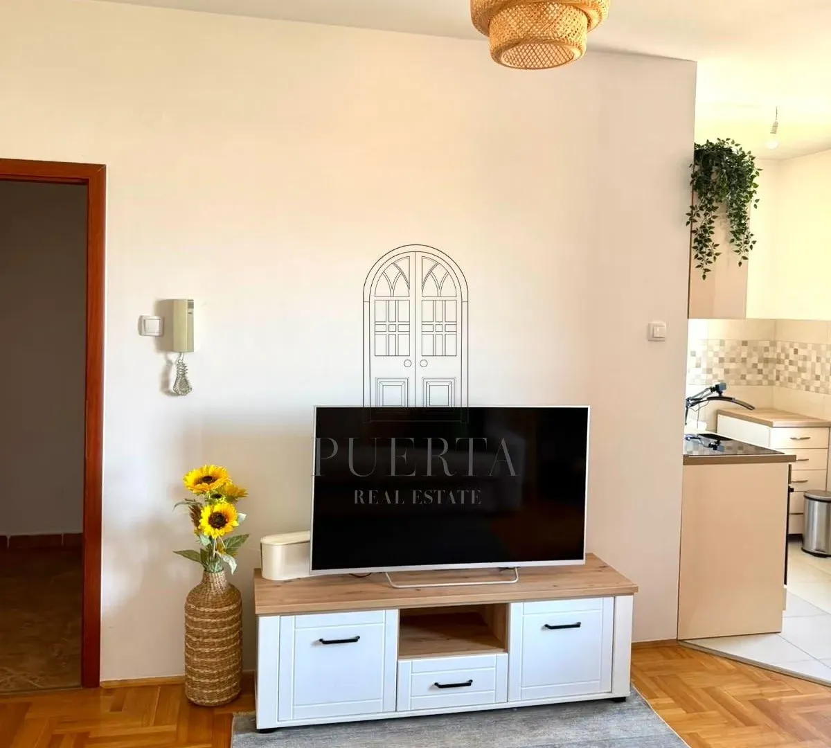Rent, studio apartment, 29m², Zabjelo, Podgorica