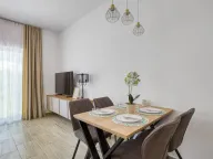 Izdavanje, dvosoban stan, 55m², Bečići, Budva - image 3