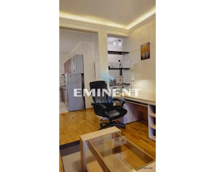 Rent, two bedroom apartment, 50m², Crveni Krst, Beograd