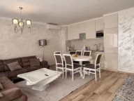 Izdavanje, dvosoban stan, 78m², Sveti Stefan, Budva - image 12