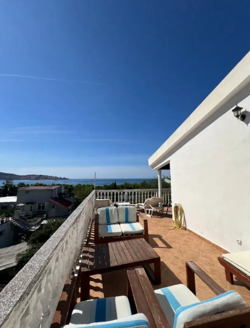 Rent, three bedroom apartment, 270m², Šušanj, Bar