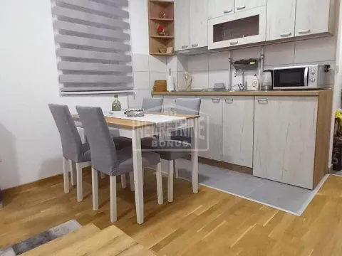 Prodaja, jednosoban stan, 32m², Centar, Zlatibor - image 5