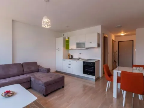 Prodaja, jednosoban stan, 46m², Centar, Budva - image 4