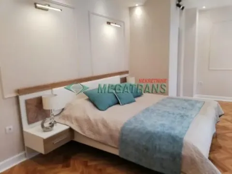 Izdavanje, četvorosoban stan, 130m², Grbavica, Novi Sad Sve Podlokacije - image 15