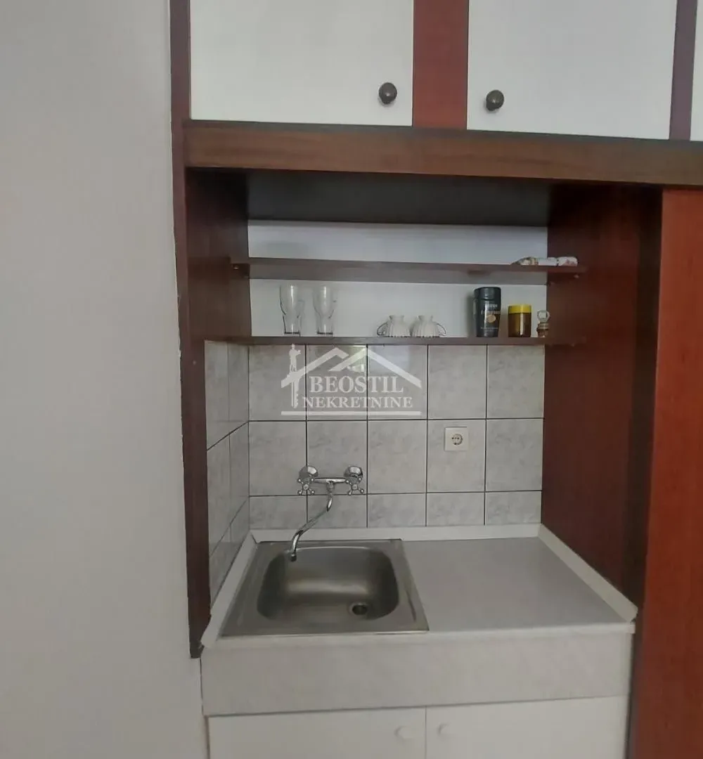 Rent, two bedroom apartment, 42m², Novi Beograd Blok 21, Novi Beograd Sve Podlokacije