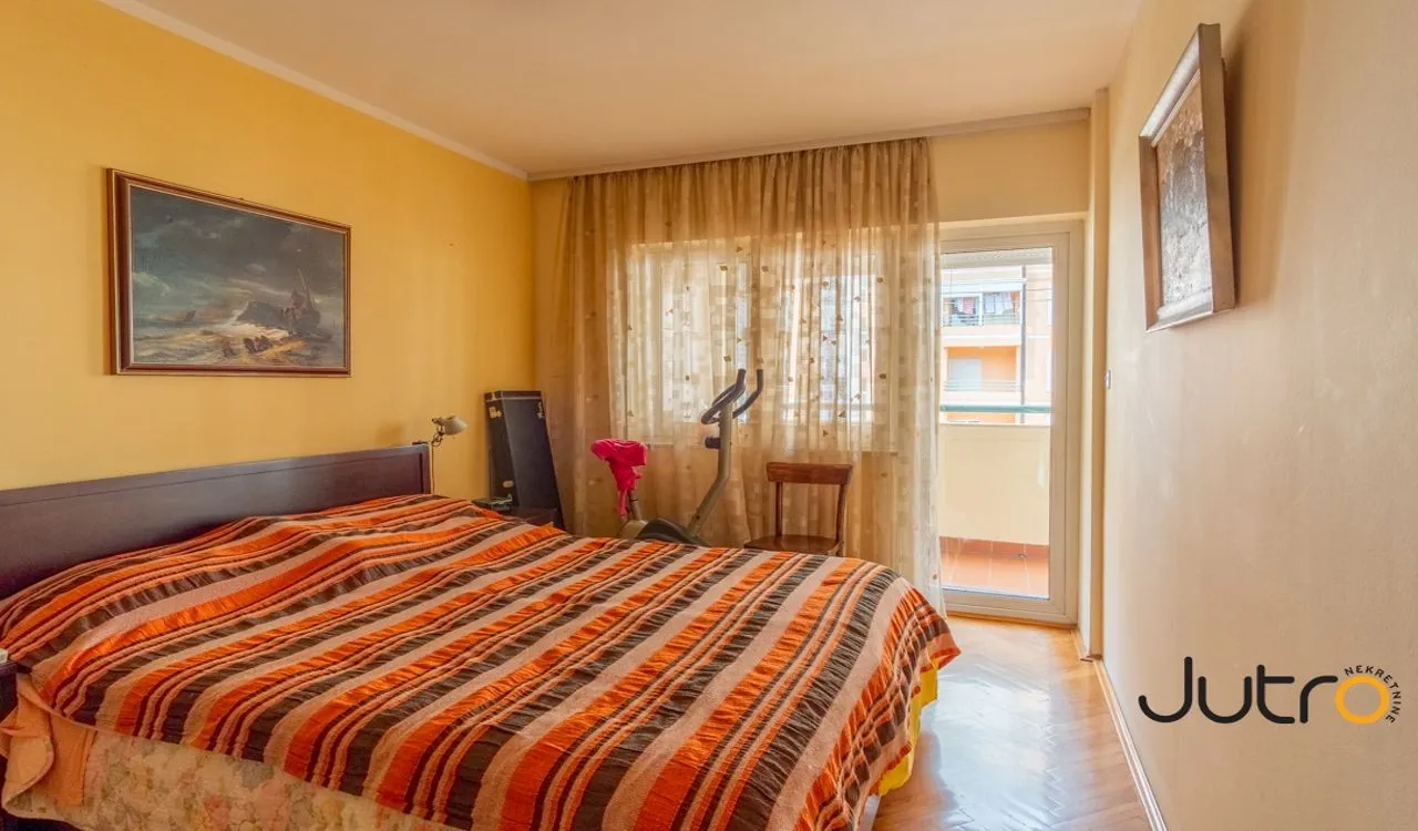 Izdavanje, dvosoban stan, 85m², Preko Morače, Podgorica
