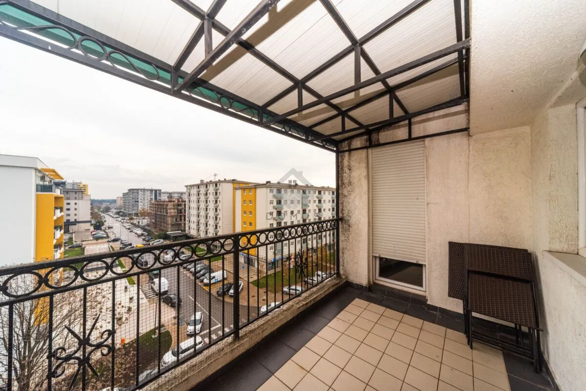 Izdavanje, trosoban stan, 160m², Pobrežje, Podgorica