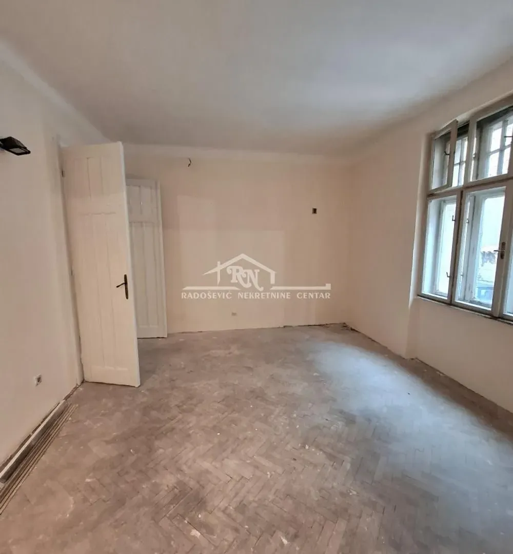 Sale, four bedroom apartment, 91m², Stari Grad, Beograd