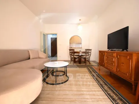 Izdavanje, dvosoban stan, 69m2, Preko Morače, Podgorica Izdavanje, dvosoban stan, 69m2, Preko Morače, Podgorica
