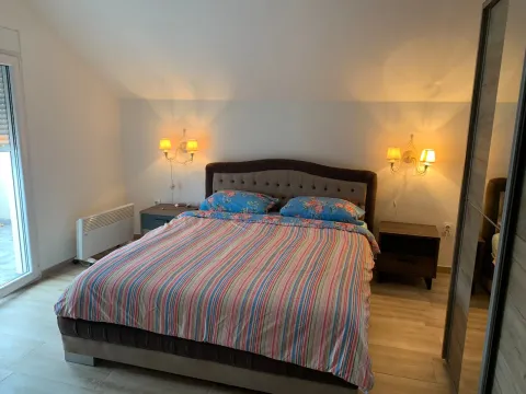 Rent, two bedroom apartment, 80m², Centar, Tivat - image 1