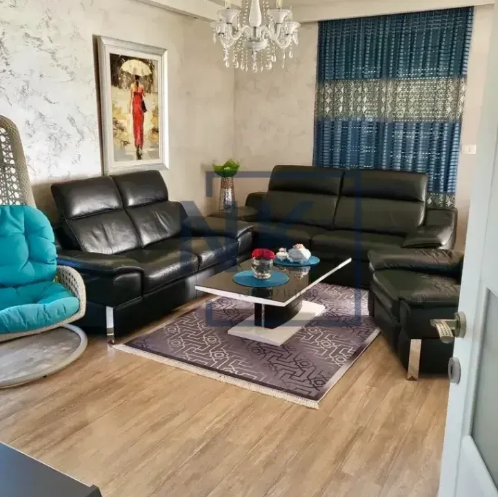 Prodaja, trosoban stan, 100m², Stari Aerodrom, Podgorica