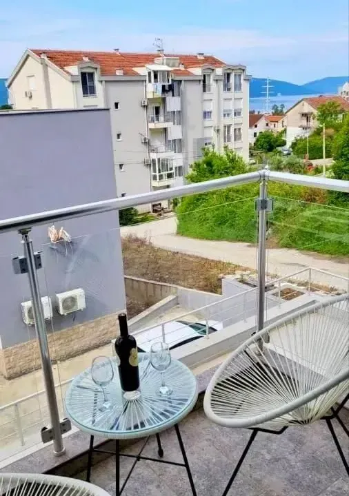 Sale, two bedroom apartment, 63m², Tivat, Crna Gora