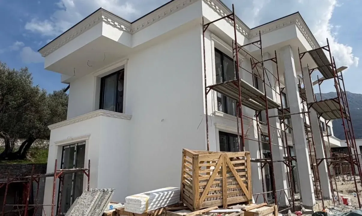 Prodaja, kuća, 260m², Centar, Bar