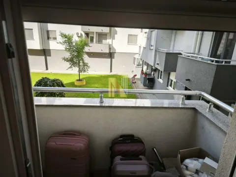 Izdavanje, dvosoban stan, 38m², Sajmište, Novi Sad - image 9