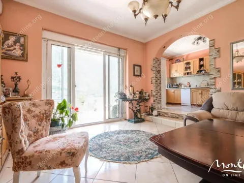 Sale, house, 172m², Muo, Kotor - image 8