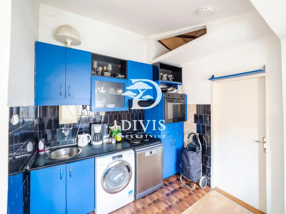 Prodaja, četvorosoban stan, 103m², Vračar Centar, Vračar Sve Podlokacije