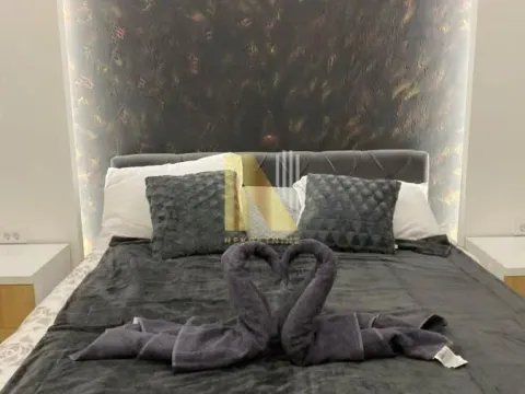 Izdavanje, trosoban stan, 80m², Stari grad, Novi Sad - image 14