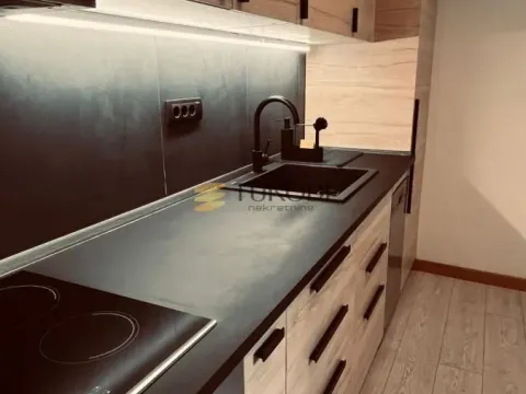 Sale, two bedroom apartment, 40m², Kalenić Pijaca, Vračar Sve Podlokacije - image 13
