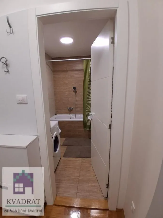 Rent, studio apartment, 33m², Centar, Novi Sad