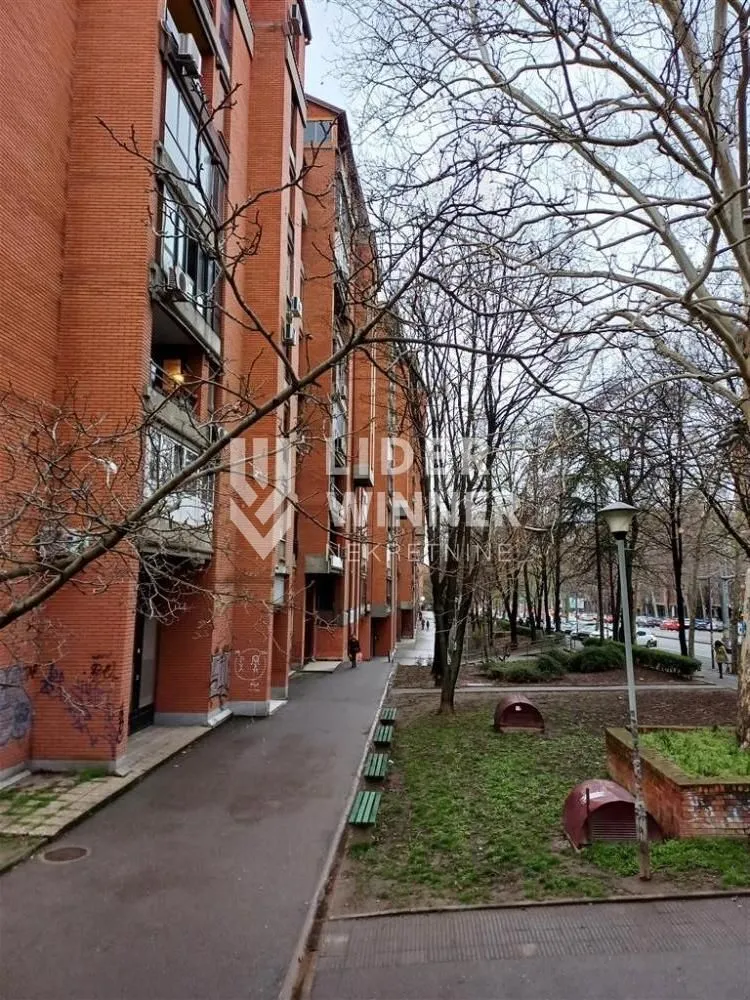 Sale, office space, 80m², Cvetkova Pijaca, Zvezdara Sve Podlokacije