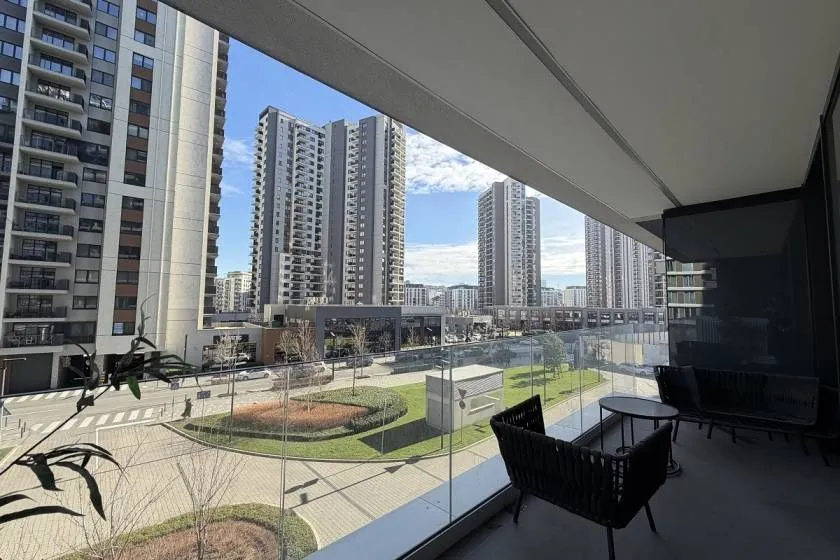 Izdavanje, jednosoban stan, 71m², Beograd Na Vodi, Beograd