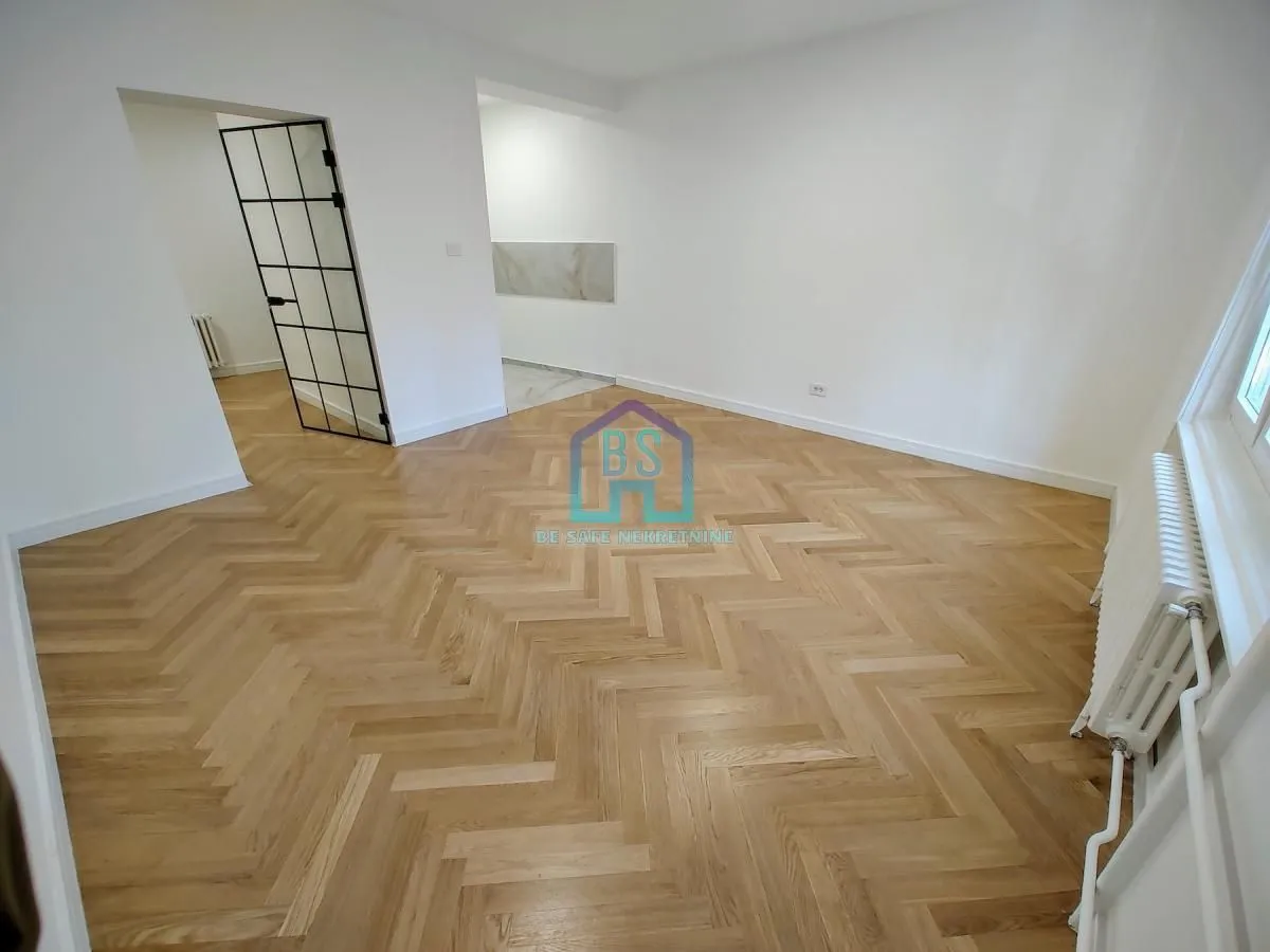 Prodaja, trosoban stan, 85m², Stari grad, Novi Sad