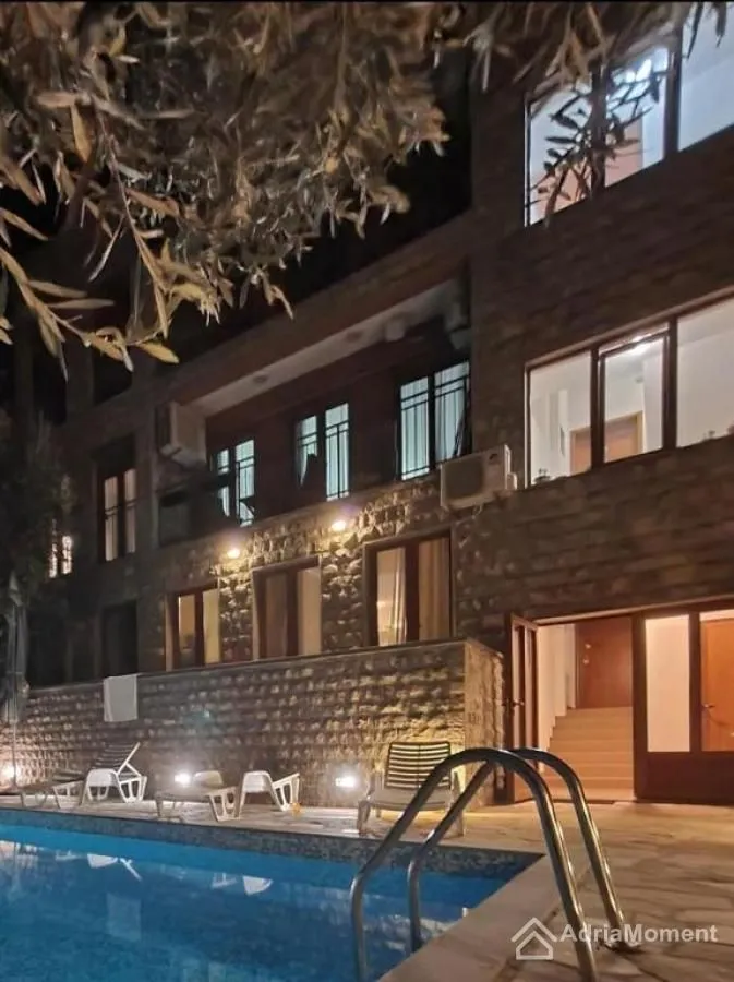 Prodaja, jednosoban stan, 54m², Petrovac, Budva