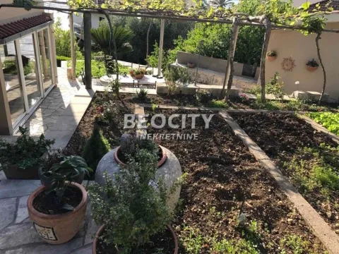 Prodaja, kuća, 200m², Dobrota, Kotor - image 5