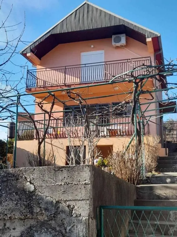 Prodaja, kuća, 101m², Mojdež, Herceg Novi