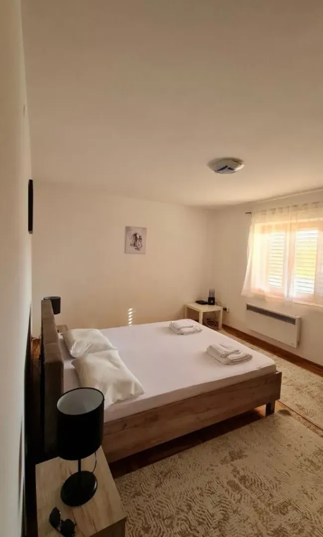 Stan na dan, dvosoban stan, 65m2, Kalimanj, Tivat