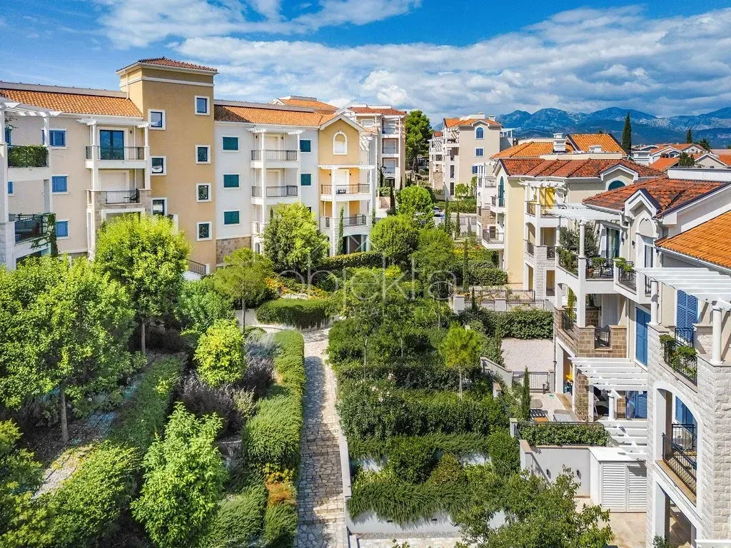 Sale, apartment, 65m², Tivat, Crna Gora