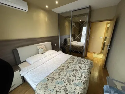 Izdavanje, dvosoban stan, 65m², City Kvart, Podgorica - image 11